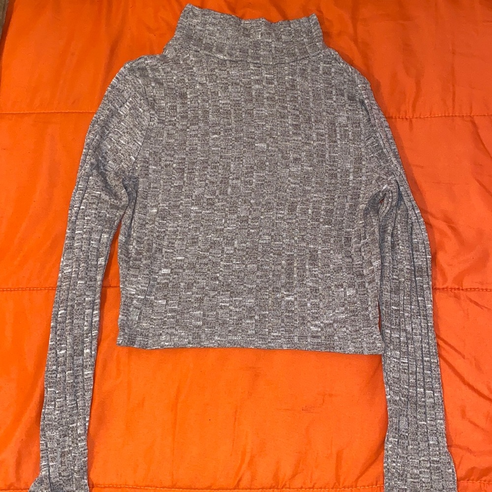 Turtle neck Crop top